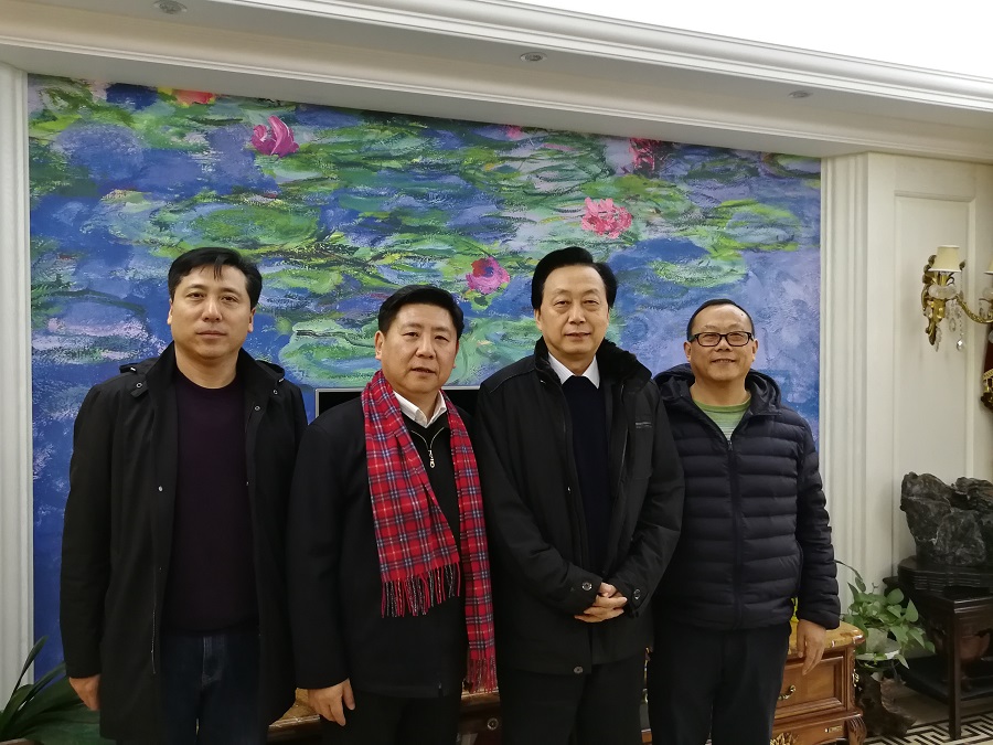 3.董事长看望张居淮.jpg